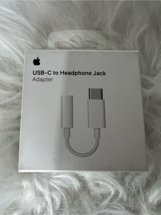 Apple Other - Apple USB-C to Headphone Jack Adapter - White